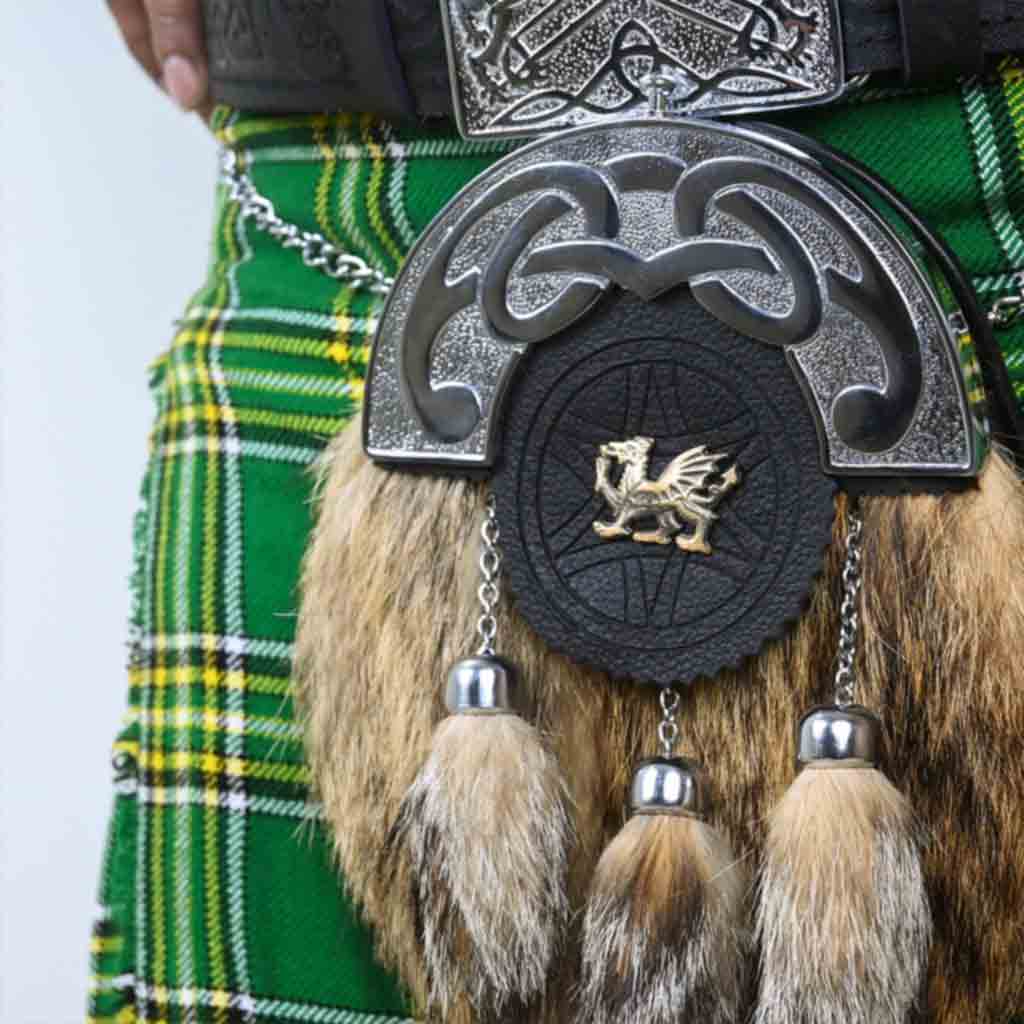 Highland dress sporran with brown rabbit fur