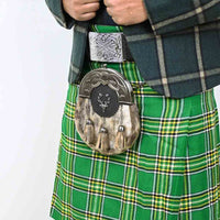 Scottish sporran with engraved cantle and antler crest detail