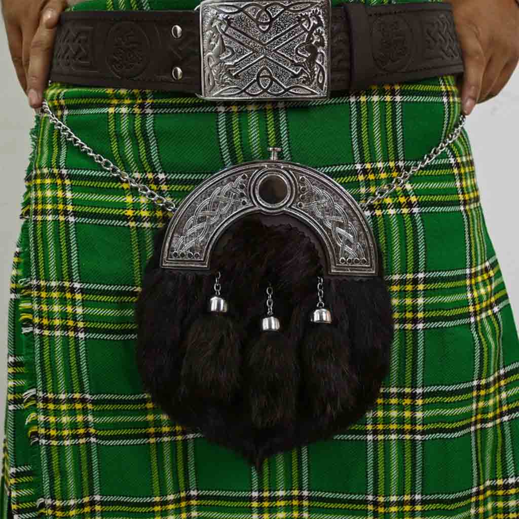 Scottish sporran with silver cantle and matching chain strap