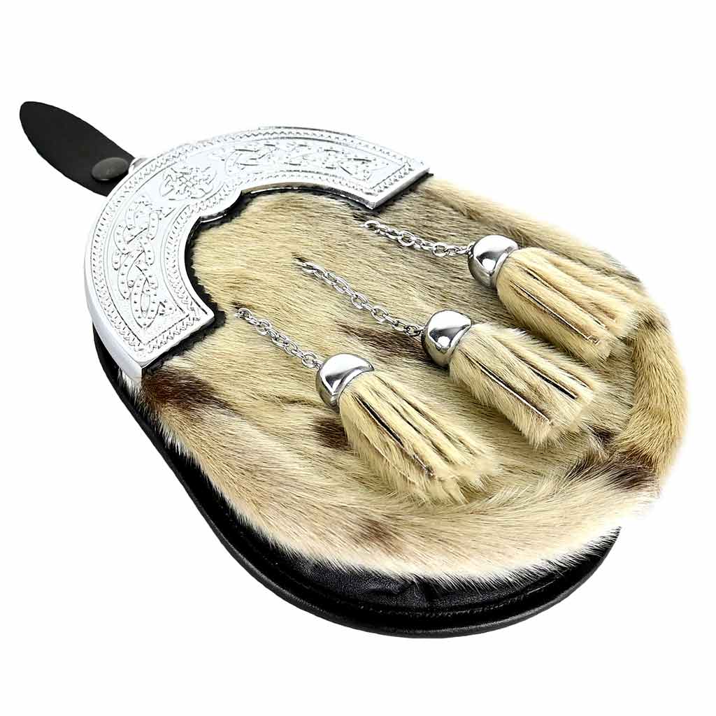 Traditional kilt sporran with fur